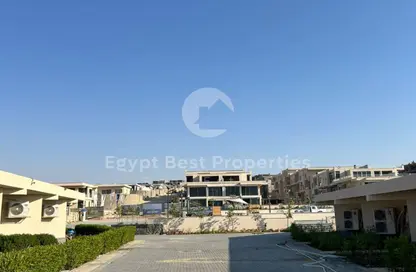 شقة - 2 غرف نوم - 3 حمامات للبيع في دايركشن وايت - راس الحكمة - الساحل الشمالي
