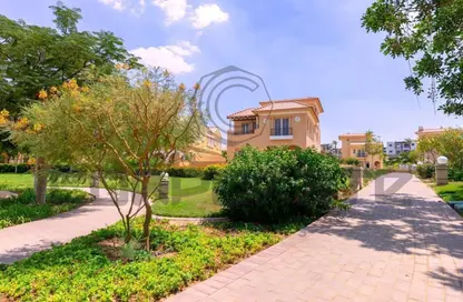Apartment - 2 Bedrooms - 2 Bathrooms for sale in Hyde Park - 5th Settlement Compounds - The 5th Settlement - New Cairo City - Cairo