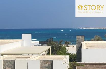 Villa - 4 Bedrooms - 7 Bathrooms for sale in Beit Al Bahr - Sidi Heneish - North Coast