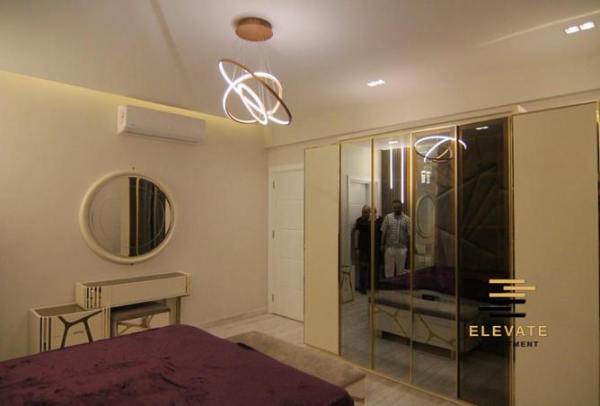 8089421 - Property Image 2