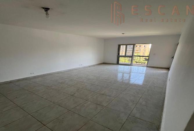 8023632 - Property Image 3