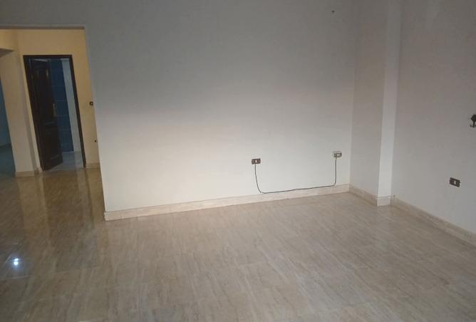 8303058 - Property Main Image