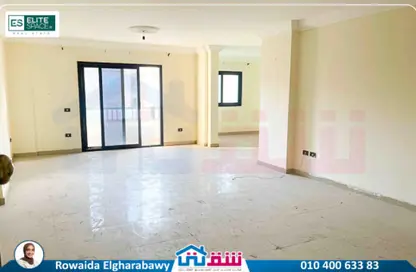 شقة - 4 غرف نوم - 2 حمامات للبيع في شارع زكي رجب - سموحة - حي شرق - الاسكندرية
