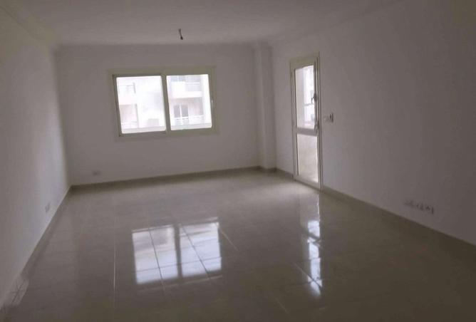 8043457 - Property Image 3