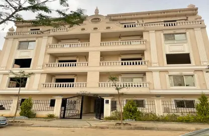 Apartment - 3 Bedrooms - 3 Bathrooms for sale in 1st Neighborhood - 3rd Area - Shorouk City - Cairo