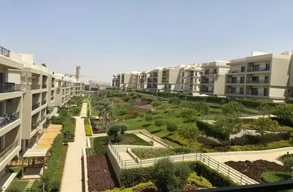 Apartment - 3 Bedrooms - 2 Bathrooms for sale in Moon Residences - Fifth Square - The 5th Settlement - New Cairo City - Cairo