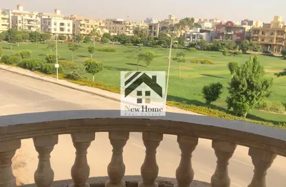 Apartment - 3 Bedrooms - 3 Bathrooms for sale in Ganoob El Acadimia - New Cairo City - Cairo