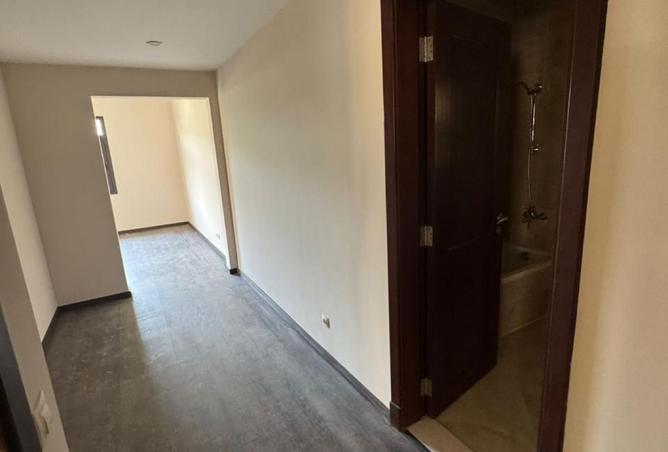 8256500 - Property Main Image