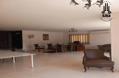 Office Space - Studio - 3 Bathrooms for rent in Hassan Ma'moon St. - 6th Zone - Nasr City - Cairo