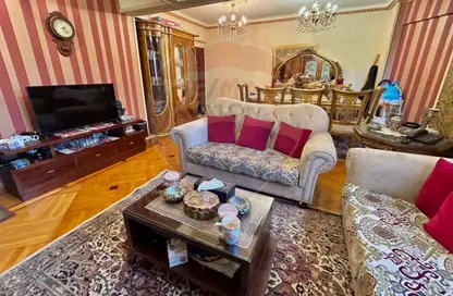 Apartment - 3 Bedrooms - 2 Bathrooms for sale in Laurent - Hay Sharq - Alexandria