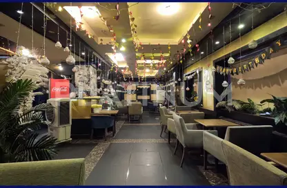 محل تجاري - استوديو - 3 حمامات للبيع في شارع الدير - سيدي جابر - حي شرق - الاسكندرية