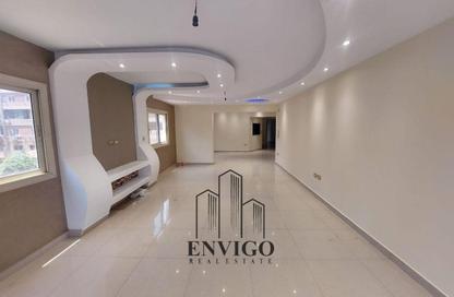 Apartment - 3 Bedrooms - 2 Bathrooms for sale in Tahseen Farghaly St. - 1st Zone - Nasr City - Cairo