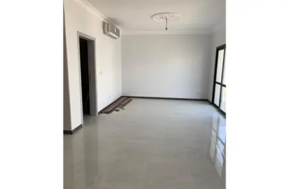 Apartment - 3 Bedrooms - 3 Bathrooms for sale in Eastown - 5th Settlement Compounds - The 5th Settlement - New Cairo City - Cairo