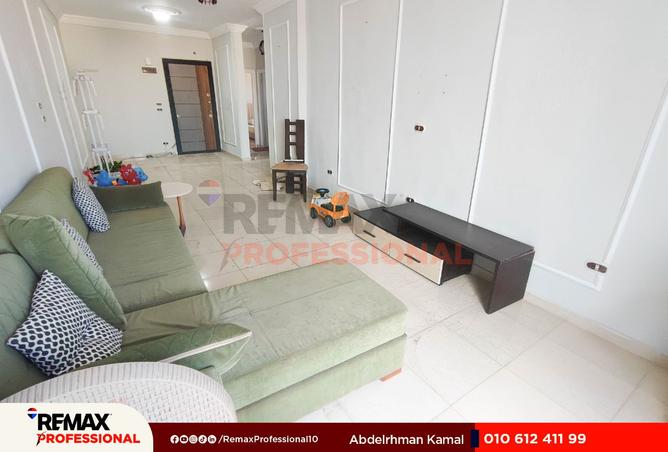 8262415 - Property Image 2