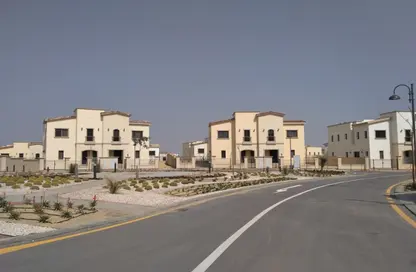 منزل مزدوج - 4 غرف نوم - 5 حمامات للبيع في ليفانا - اب تاون كايرو - المقطم - القاهرة
