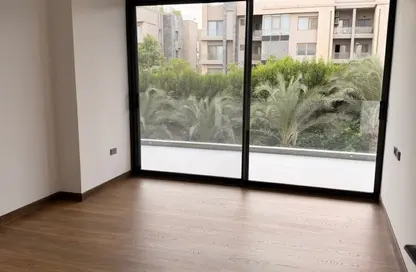 Apartment - 2 Bedrooms - 2 Bathrooms for sale in Lake View Residence - 5th Settlement Compounds - The 5th Settlement - New Cairo City - Cairo