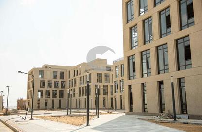 مساحات مكتبية - استوديو - 1 حمام للبيع في ديستريكت 5 - كمبوندات التجمع الخامس - التجمع الخامس - مدينة القاهرة الجديدة - القاهرة