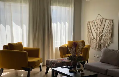 شقة - 2 غرف نوم - 2 حمامات للايجار في فيلدج جيت - المستثمرين الجنوبية - مدينة القاهرة الجديدة - القاهرة