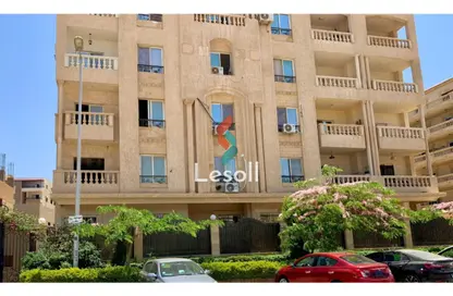 Apartment - 2 Bedrooms - 2 Bathrooms for sale in 50th Street - Zahraa El Maadi - Hay El Maadi - Cairo