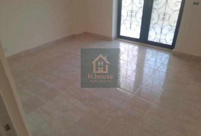 8020100 - Property Image 2