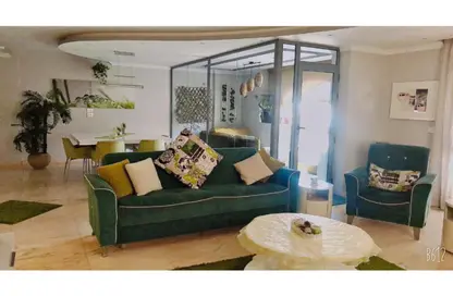 Apartment - 3 Bedrooms - 3 Bathrooms for sale in Abdullah Deraz St. - Ard El Golf - Heliopolis - Masr El Gedida - Cairo