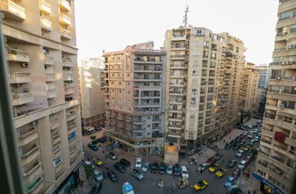 شقة - 3 غرف نوم - 2 حمامات للبيع في سموحة - حي شرق - الاسكندرية
