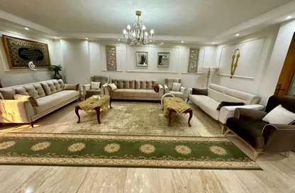 شقة - 3 غرف نوم - 3 حمامات للايجار في كوبري المطار - ميدان الحجاز - النزهة - القاهرة