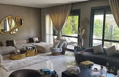 فيلا - 5 غرف نوم - 5 حمامات للبيع في رويال ميدوز - كمبوندات الشيخ زايد - الشيخ زايد - الجيزة
