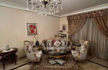 منزل مزدوج - 4 غرف نوم - 3 حمامات للبيع في شارع 10 - جرينز - الحي السادس - الشيخ زايد - الجيزة