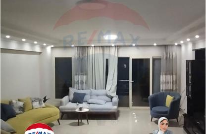 Apartment - 3 Bedrooms - 1 Bathroom for rent in Shaarawy St. - Laurent - Hay Sharq - Alexandria