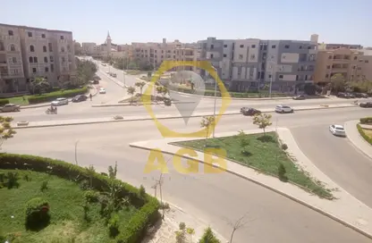 شقة - 3 غرف نوم - 3 حمامات للبيع في المجاورة الاولي - المنطقة الخامسة - مدينة الشروق - القاهرة