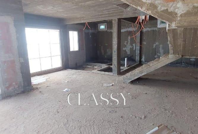 8176009 - Property Image 2