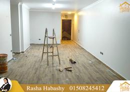 شقة - 3 غرف نوم - 2 حمامات for للايجار in شارع الليمونى حليم - جليم - حي شرق - الاسكندرية