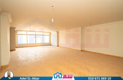 Apartment - 4 Bedrooms - 3 Bathrooms for sale in Stanley - Hay Sharq - Alexandria