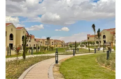 شقة - 3 غرف نوم - 3 حمامات للبيع في ايفى ريسيدنس - كمبوندات الشروق - مدينة الشروق - القاهرة