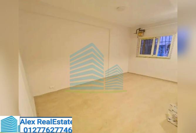 8063266 - Property Image 3