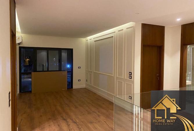 8304940 - Property Image 3