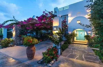 Villa - 4 Bedrooms - 4 Bathrooms for sale in Mountain View - Ras Al Hekma - North Coast