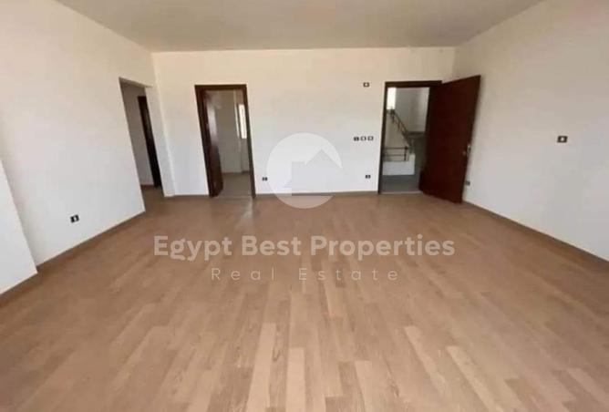 8391186 - Property Image 2