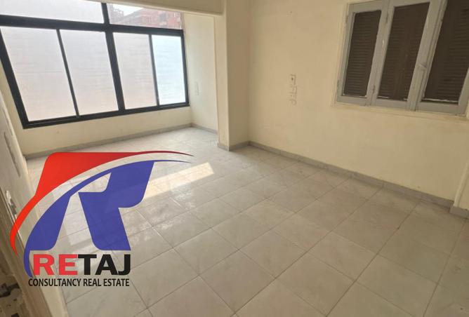 8269433 - Property Image 2