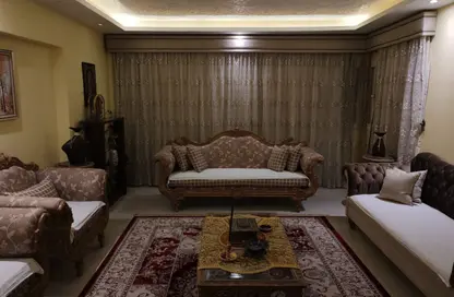 Apartment - 3 Bedrooms - 1 Bathroom for sale in 2nd Sector - Zahraa El Maadi - Hay El Maadi - Cairo