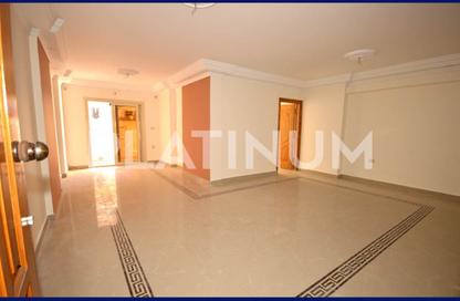 Apartment - 3 Bedrooms - 2 Bathrooms for sale in Farag St. - Camp Chezar - Hay Wasat - Alexandria