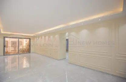 Apartment - 3 Bedrooms - 3 Bathrooms for sale in Valore Antoniades - Smouha - Hay Sharq - Alexandria