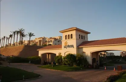 Chalet - 2 Bedrooms - 1 Bathroom for sale in La Vista Topaz - La Vista - Al Ain Al Sokhna - Suez