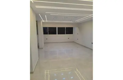 شقة - 3 غرف نوم - 2 حمامات للبيع في شارع السودان - المهندسين - الجيزة