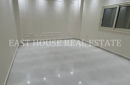 بناية كاملة - 8 غرف نوم - 8 حمامات للايجار في اللوتس الشمالي - حى اللوتس - مدينة القاهرة الجديدة - القاهرة