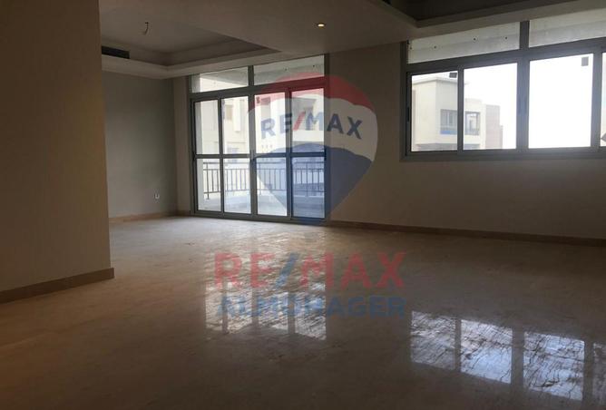 8169356 - Property Image 2