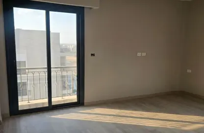 شقة - 3 غرف نوم - 3 حمامات للايجار في فيلدج ويست - كمبوندات الشيخ زايد - الشيخ زايد - الجيزة