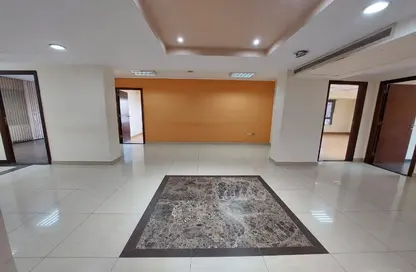 Office Space - Studio - 4 Bathrooms for rent in Sayed Zakaria St. - Sheraton Al Matar - El Nozha - Cairo