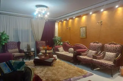 Apartment - 3 Bedrooms - 3 Bathrooms for sale in Ganoob El Acadimia - New Cairo City - Cairo